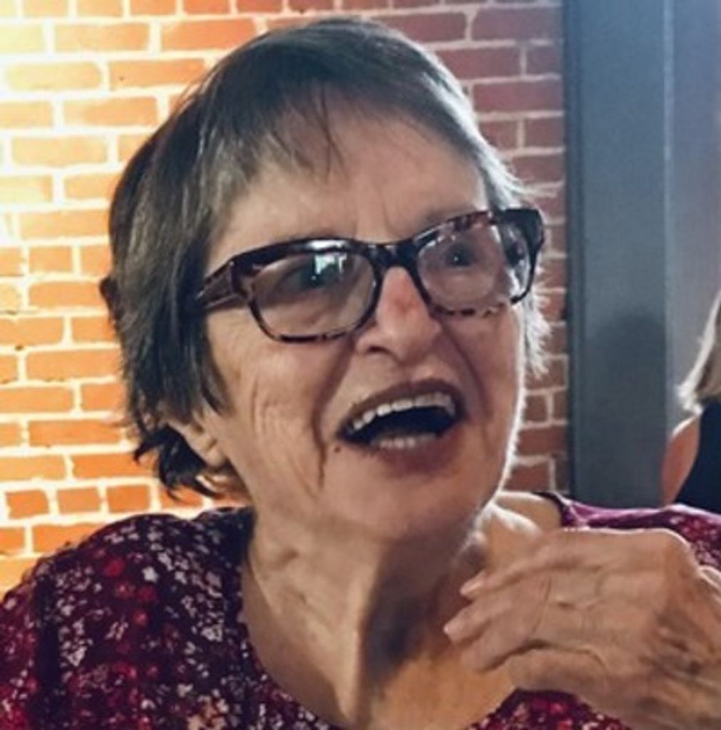 Carolyn Cludas Drake