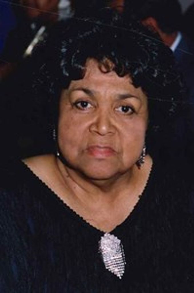 Evelyn Lois Stewart