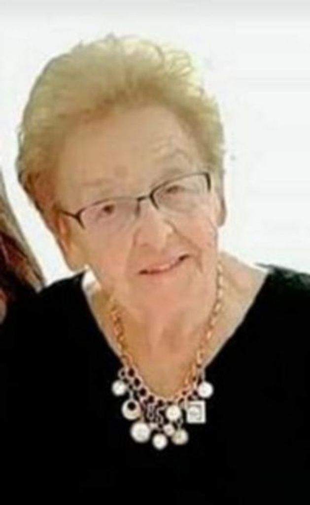 Theresa Marie Siomkajlo Profile Photo