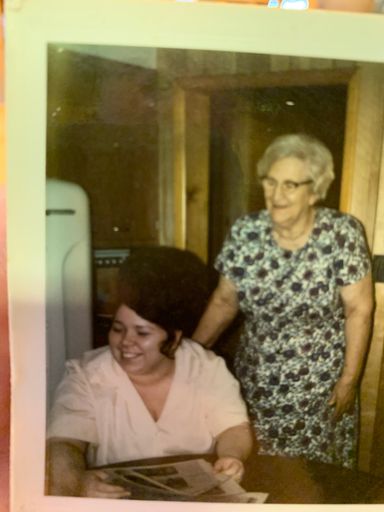 Edna Louise (Loggins)  Aichele photo gallery thumbnail 18 of 21