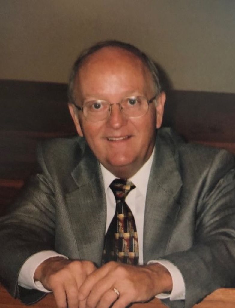 Robert Loving Hall Profile Photo