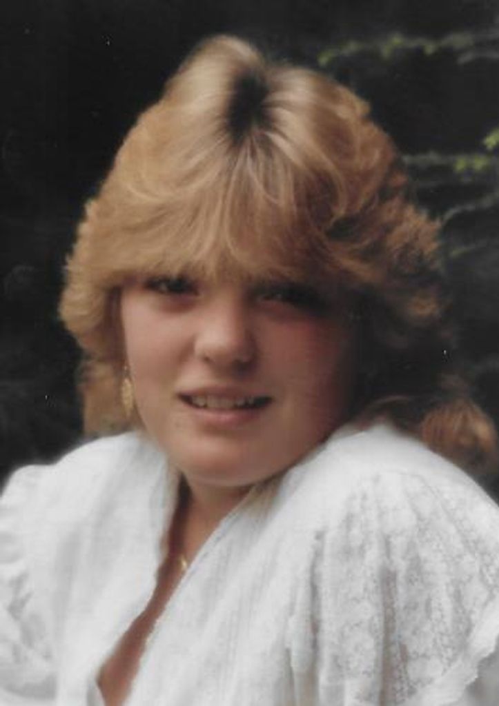 Kelly Brooks Profile Photo
