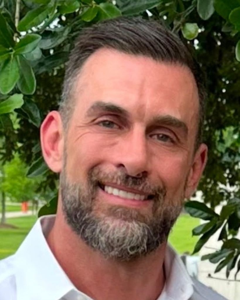 Dustin Michael Borne Profile Photo