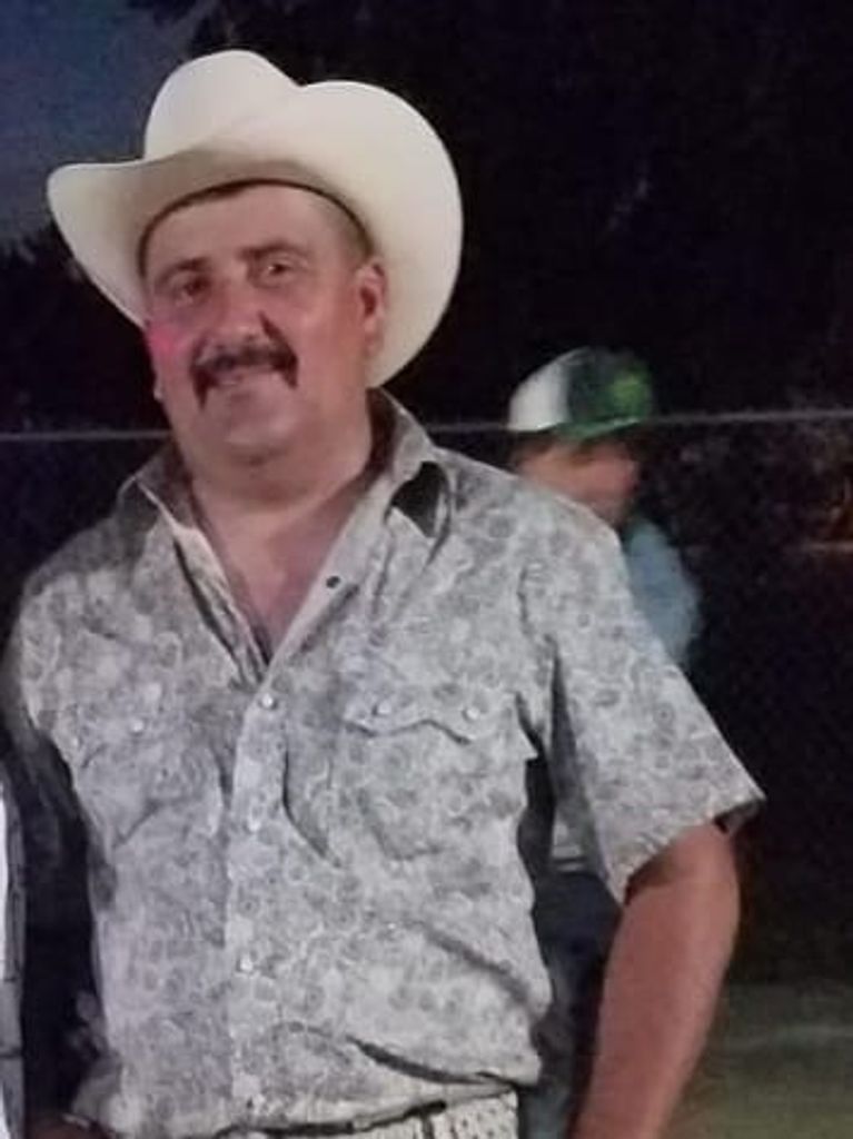 Luis Amador-Flores