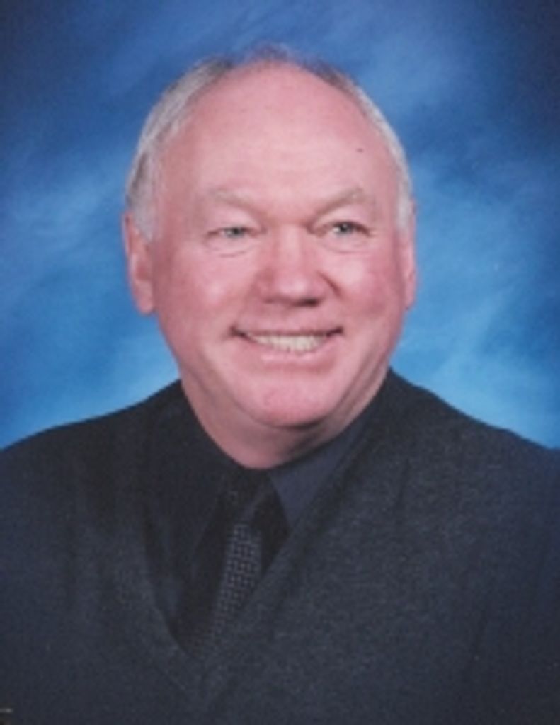 Wayne  Edward  Maass