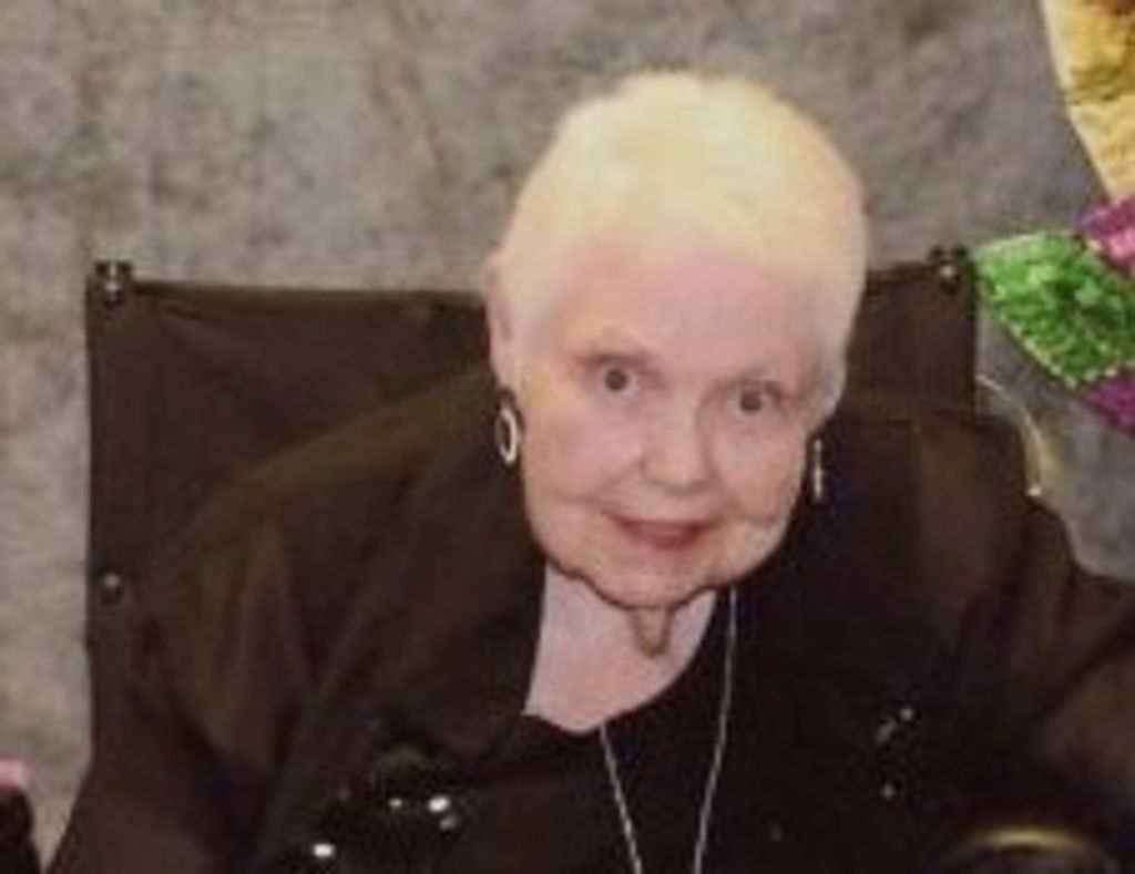 Charlotte Helton Profile Photo