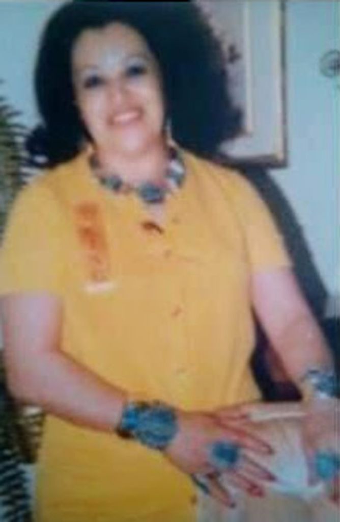 Elizabeth Muniz "Liz" Profile Photo