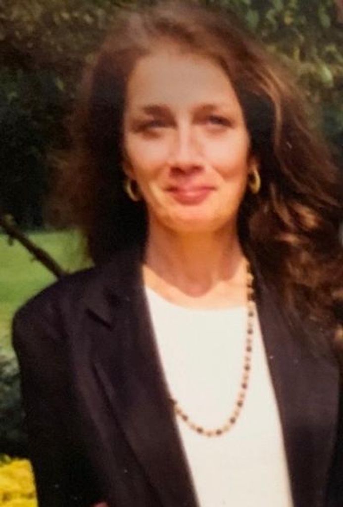 Ellen T. Brogna-Winter Profile Photo
