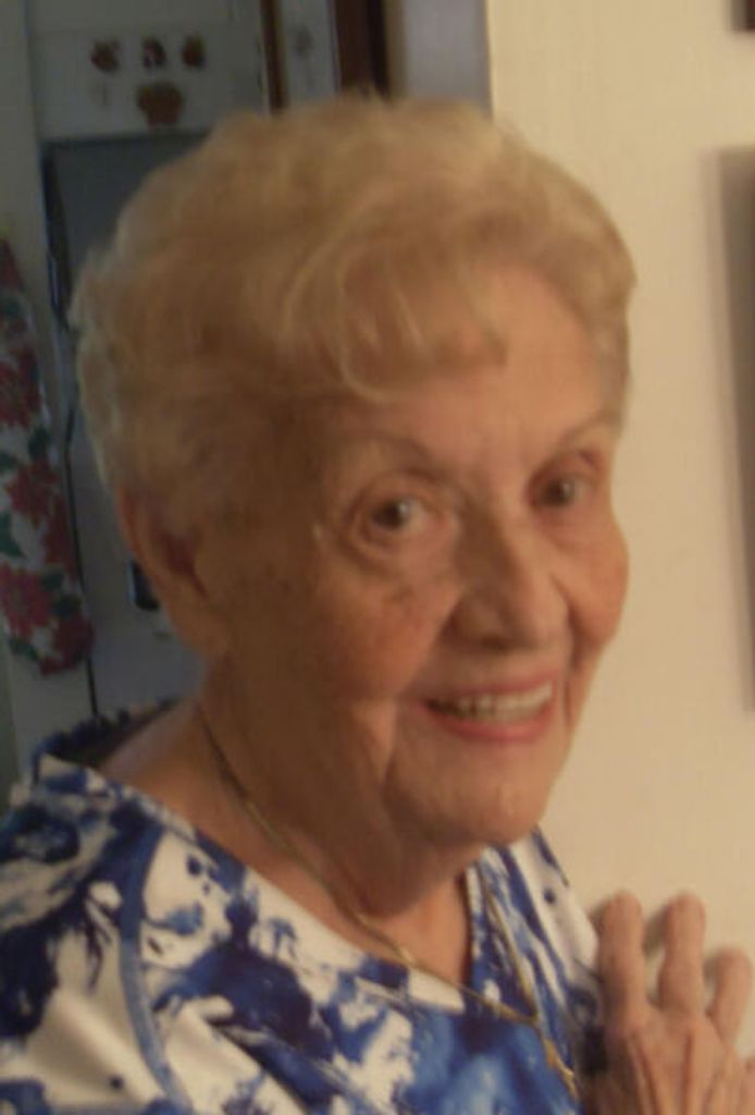 Helen St. Amand Profile Photo