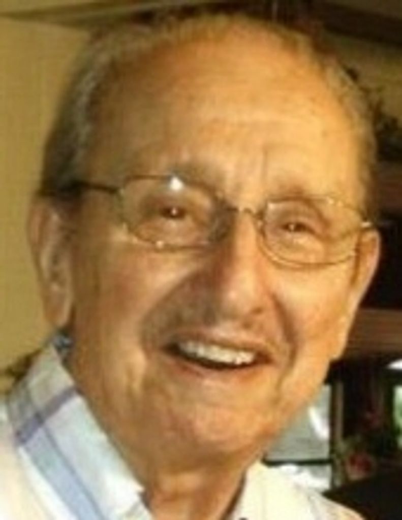 Everett M Rieck