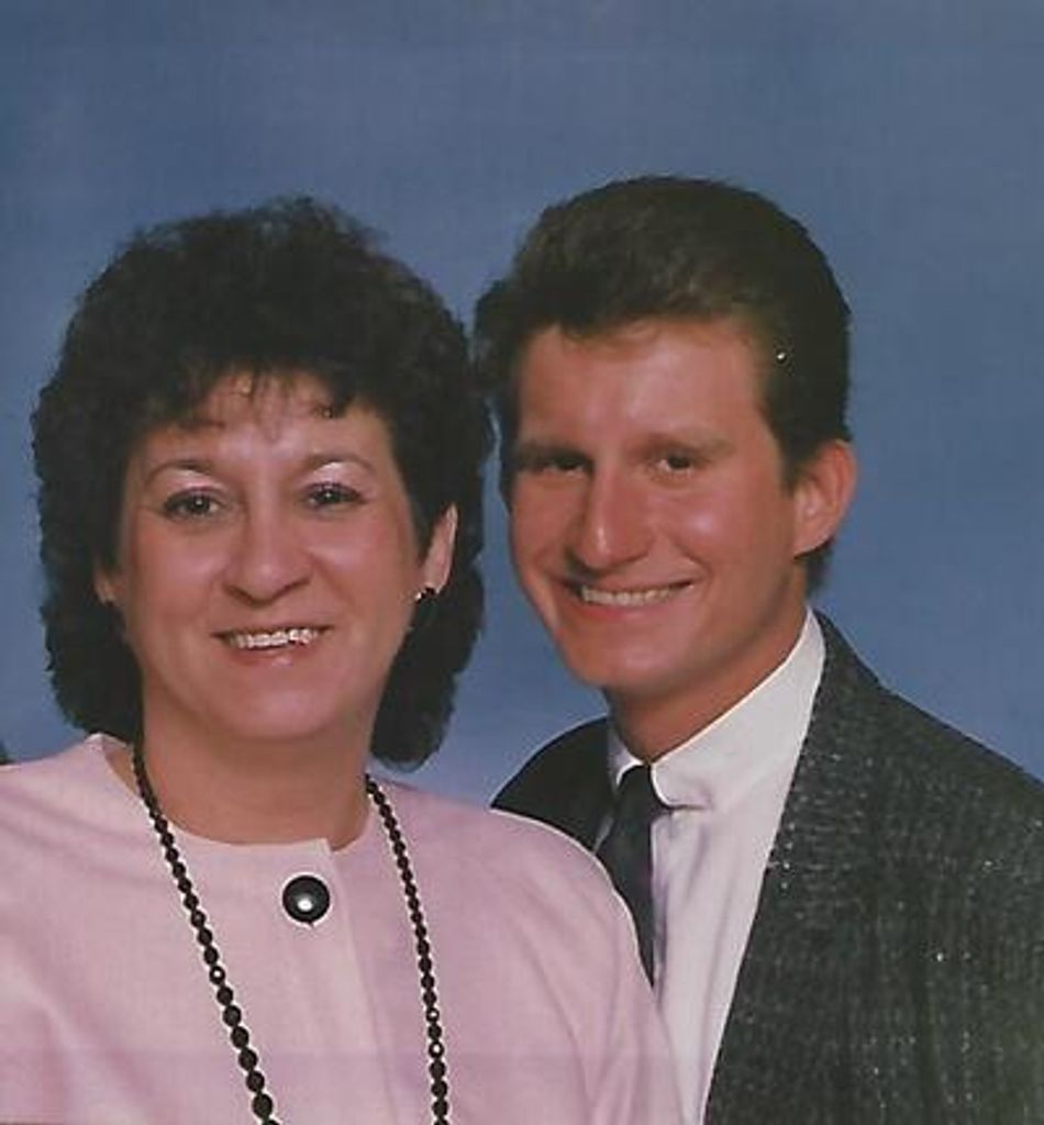 Delores Francis Newhouse (Nee Gonzalez) Profile Photo