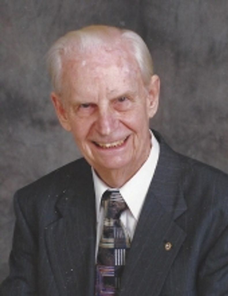 Lin Mills
