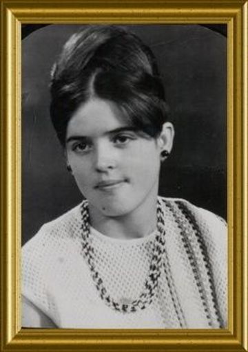 Elisabeth Moore Profile Photo