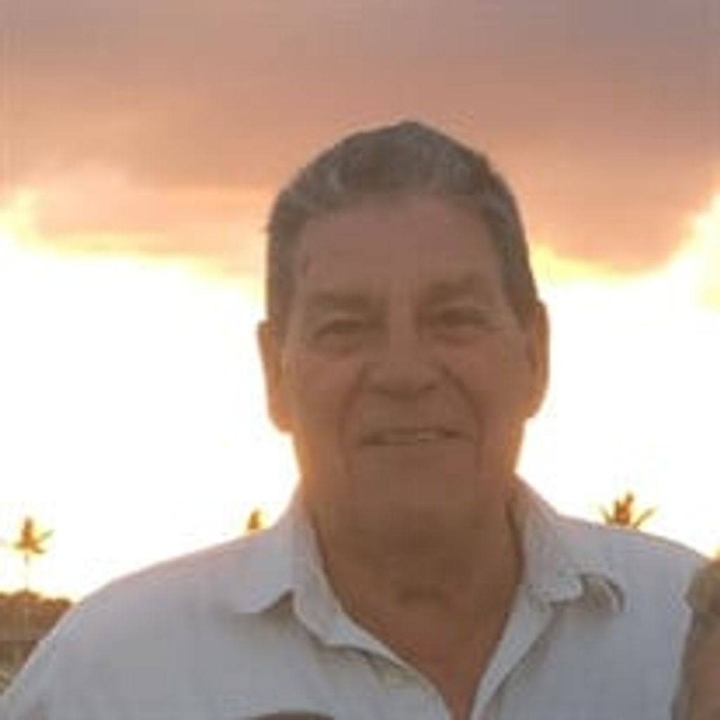Thomas L. Campbell Profile Photo