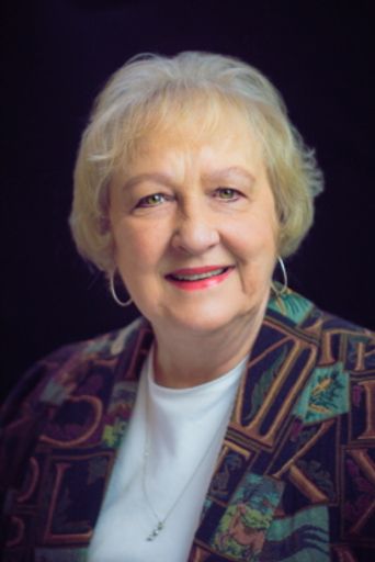 Dianne Holland Mcmichael photo gallery thumbnail 1 of 1