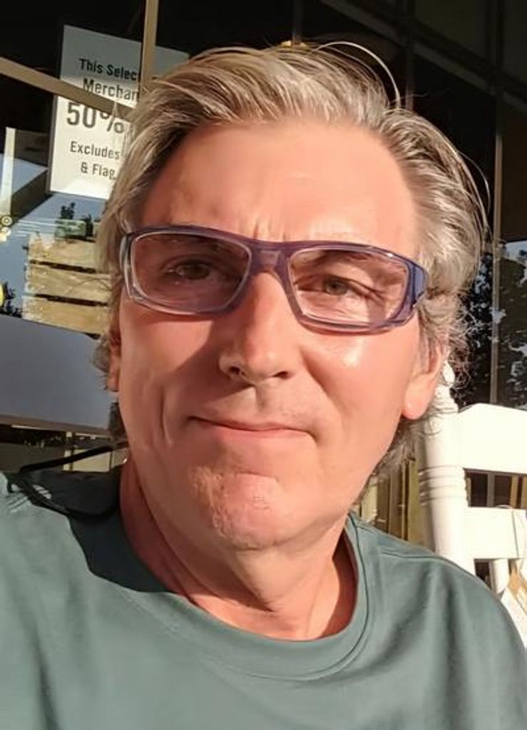 Christopher Lambert Profile Photo