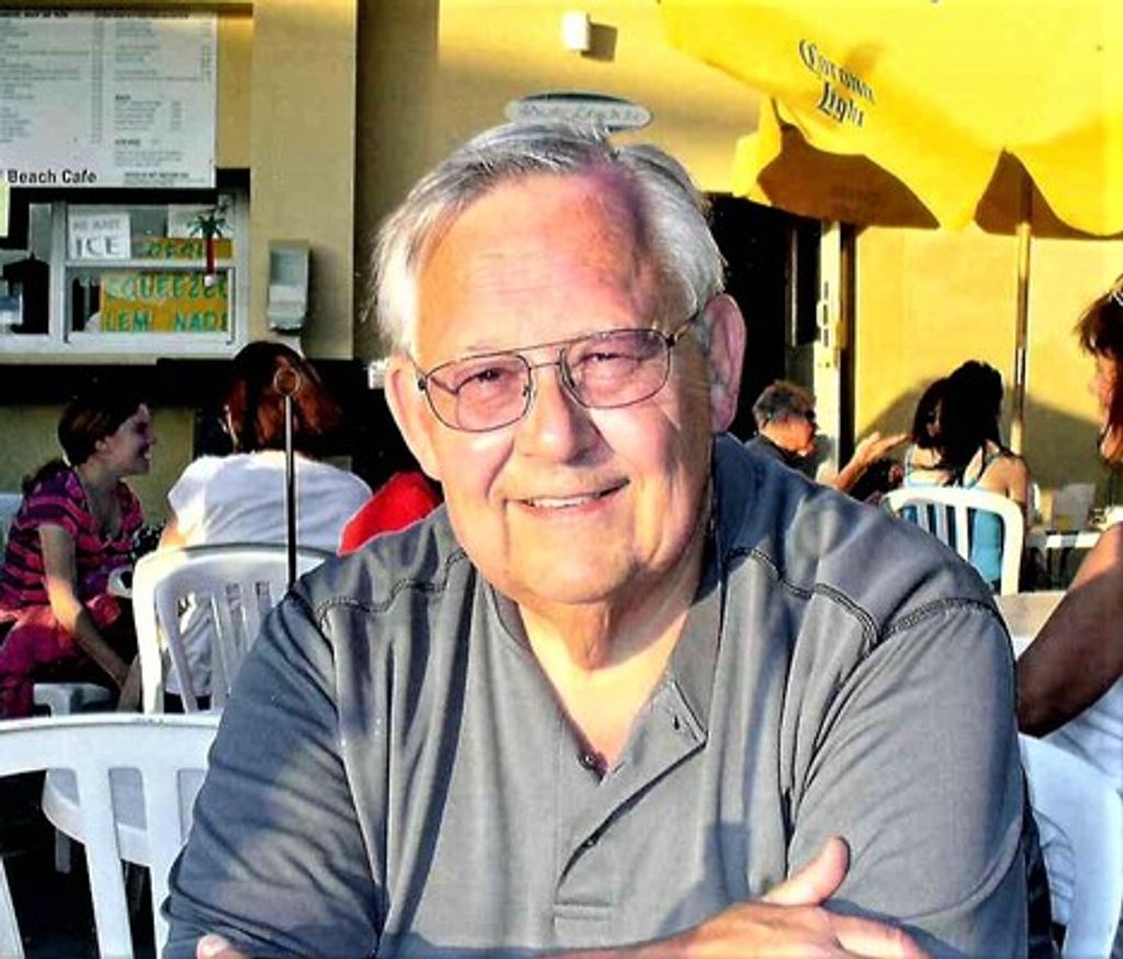 Ed "Little Super" Drzewiecki Profile Photo