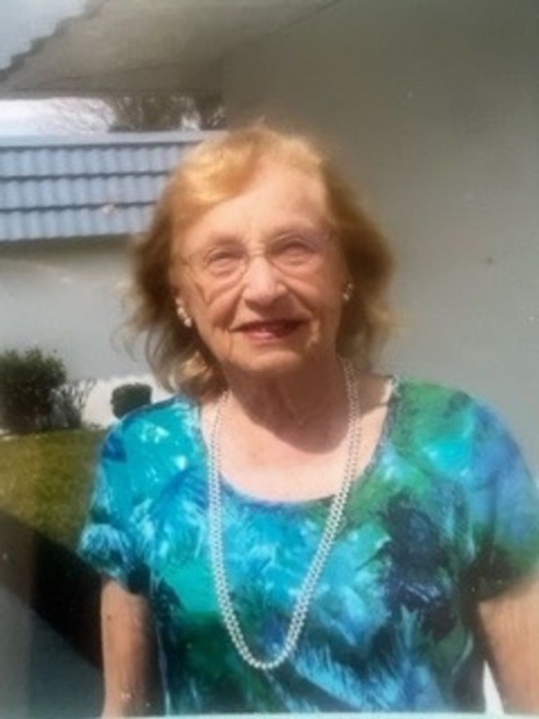 Ruth M. "Holly" Hastings Profile Photo