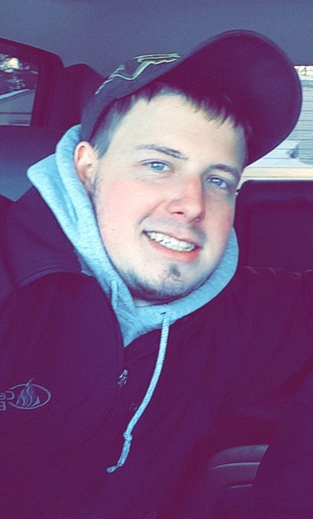 Brady Lee Profile Photo