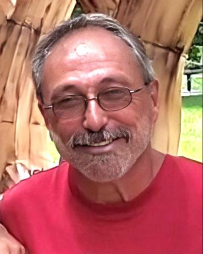 Robert Hernandez Profile Photo