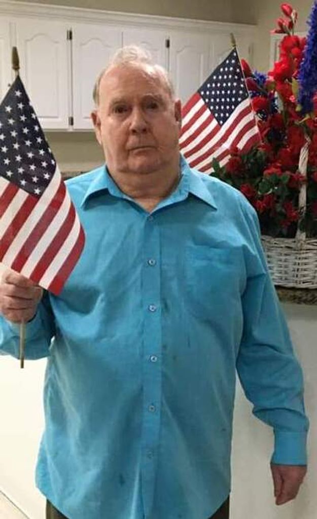 Robert Ogden Profile Photo