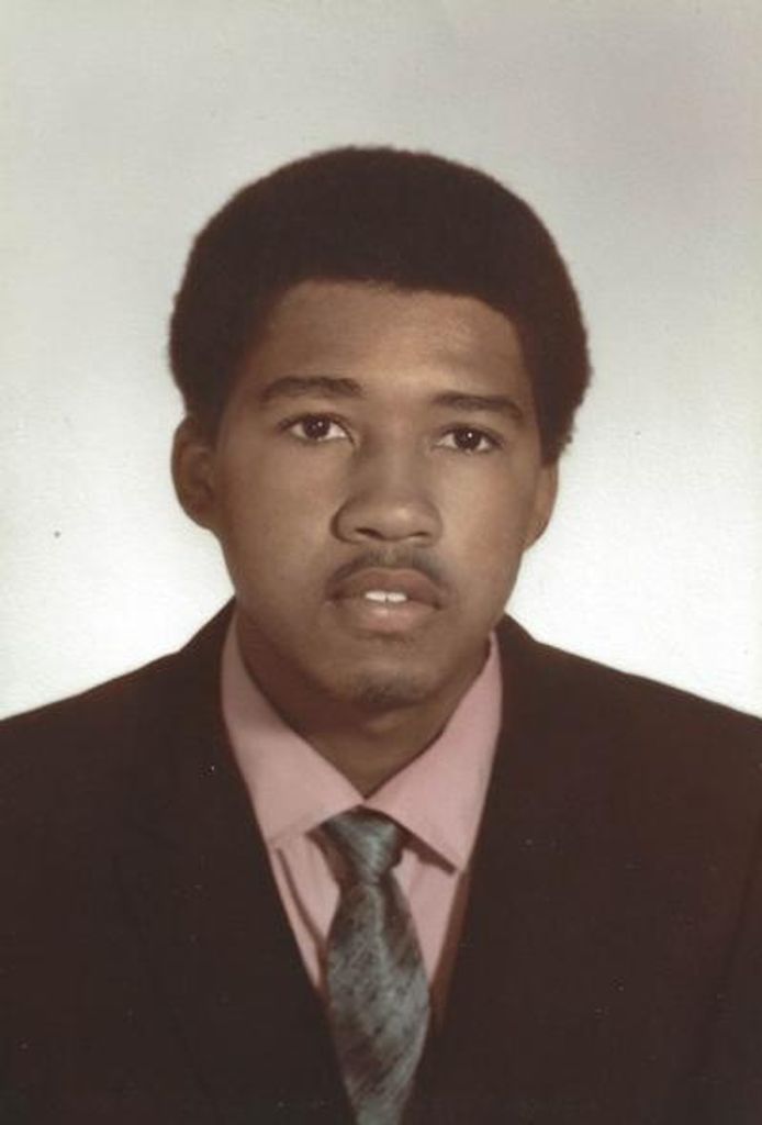 Elwin Rayvarn Ponds Profile Photo