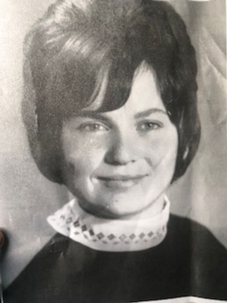 Cveta Nechovski Profile Photo