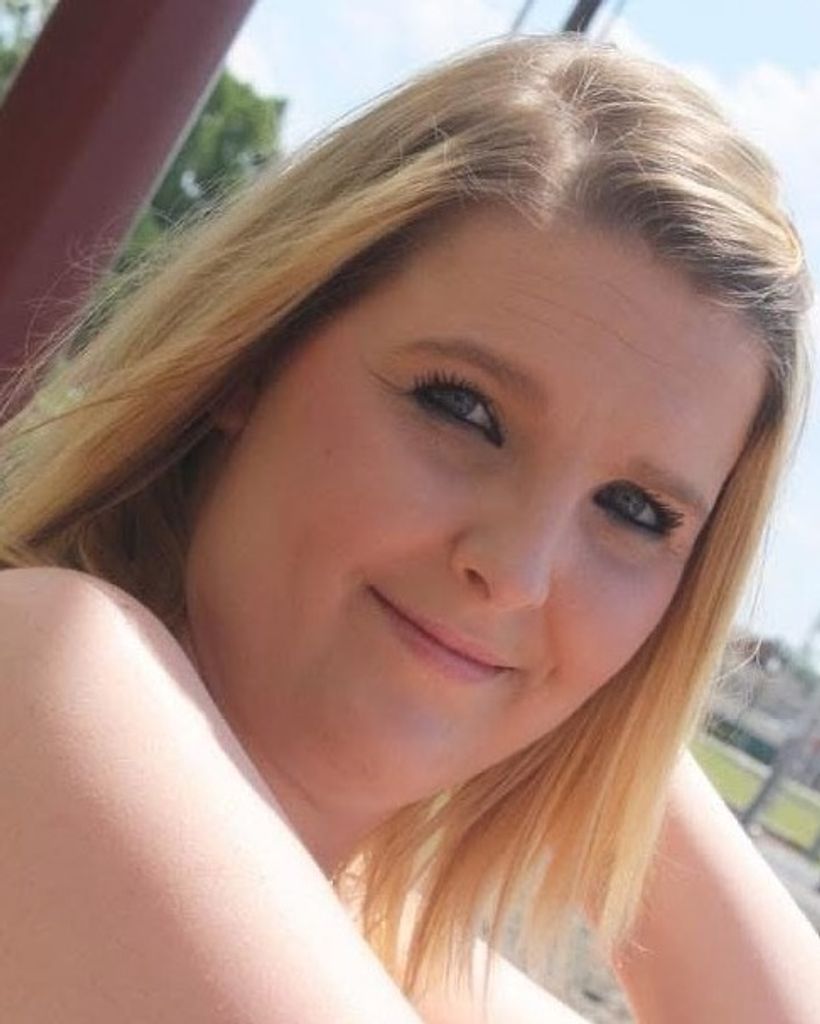 Lindsey Jones Profile Photo