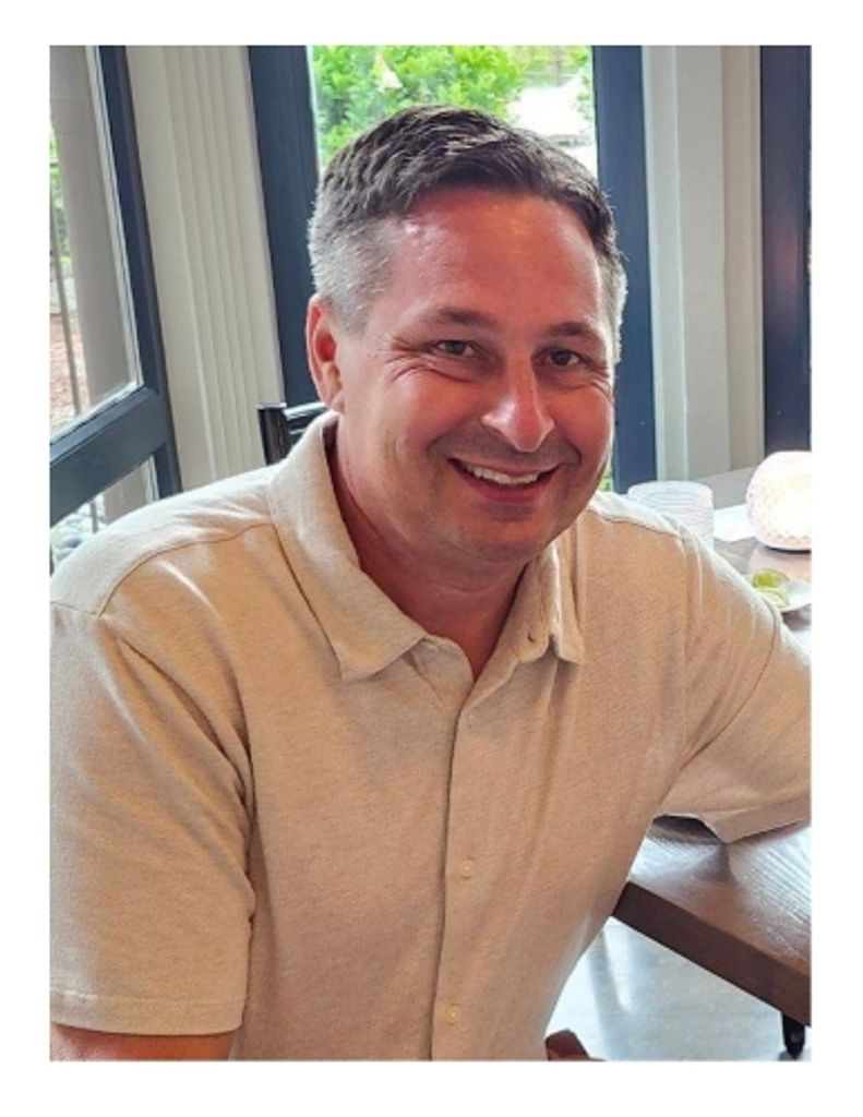 Adam Scott Cameron Profile Photo