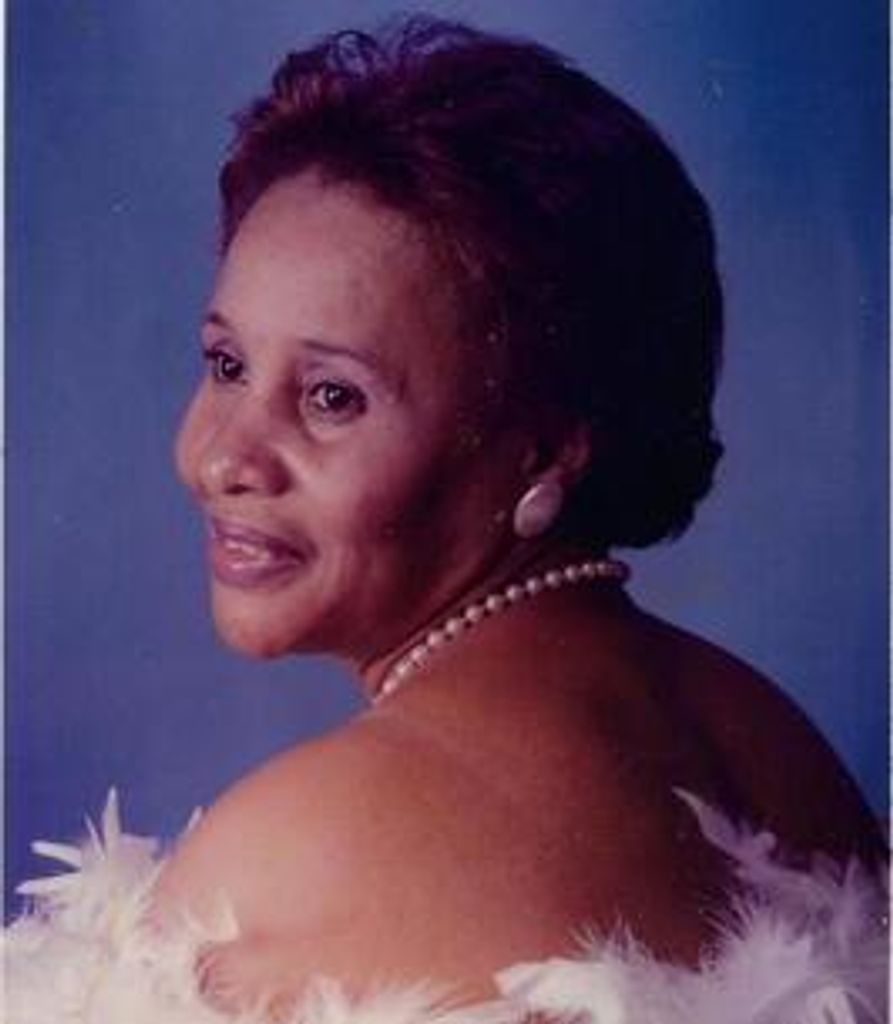 Ionie  Cunningham Profile Photo