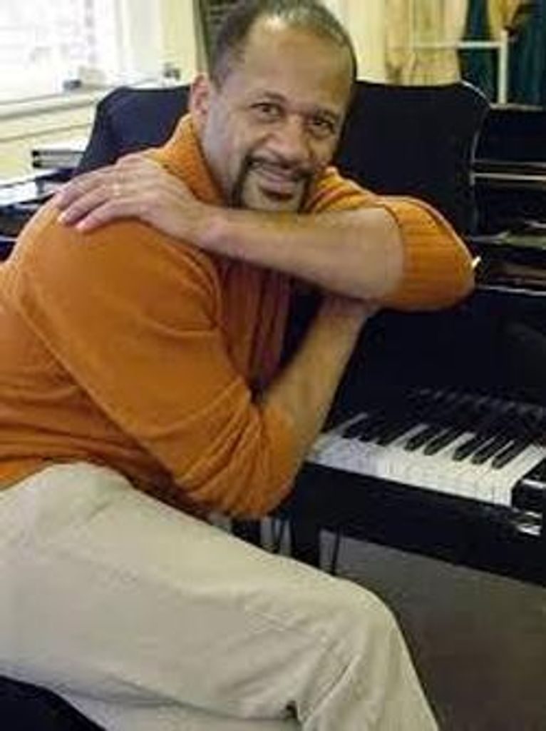 Broadway Singer - Lawrence Hamilton