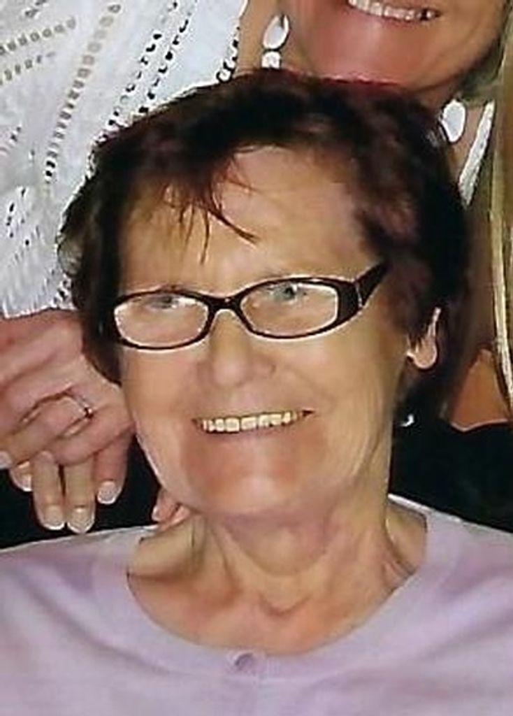 Janina Wrobel Profile Photo