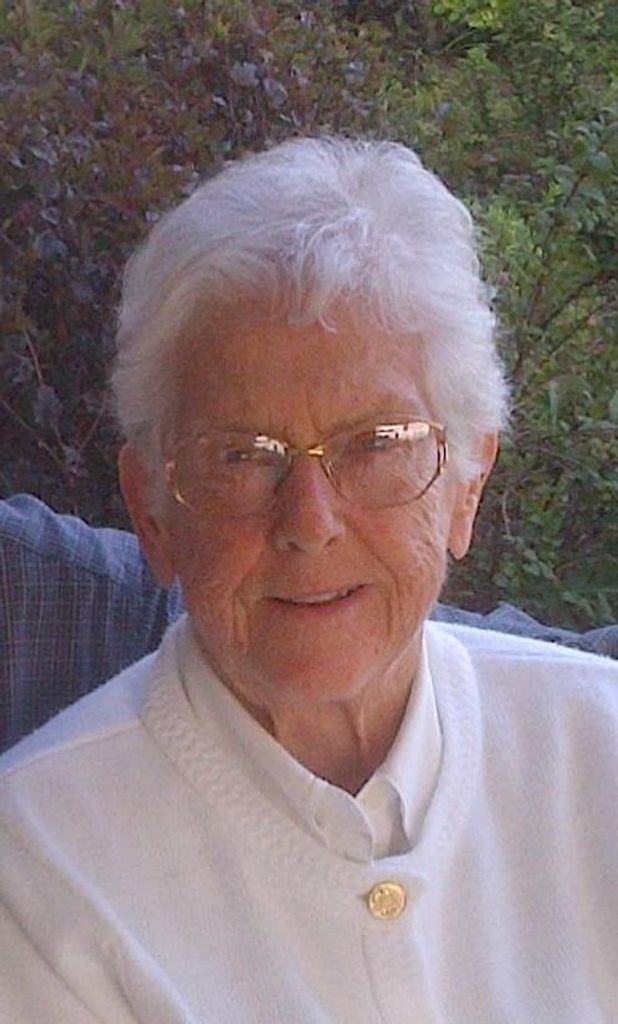 Charlotte Leafblad