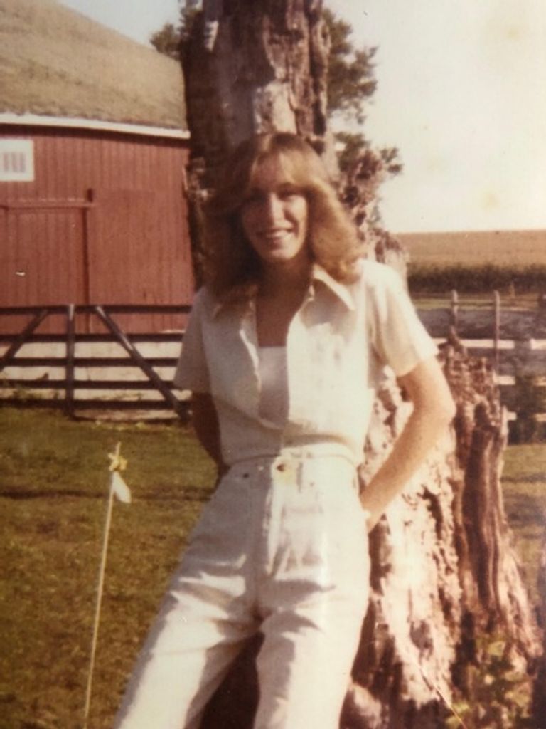 Becky Louise Grant Profile Photo