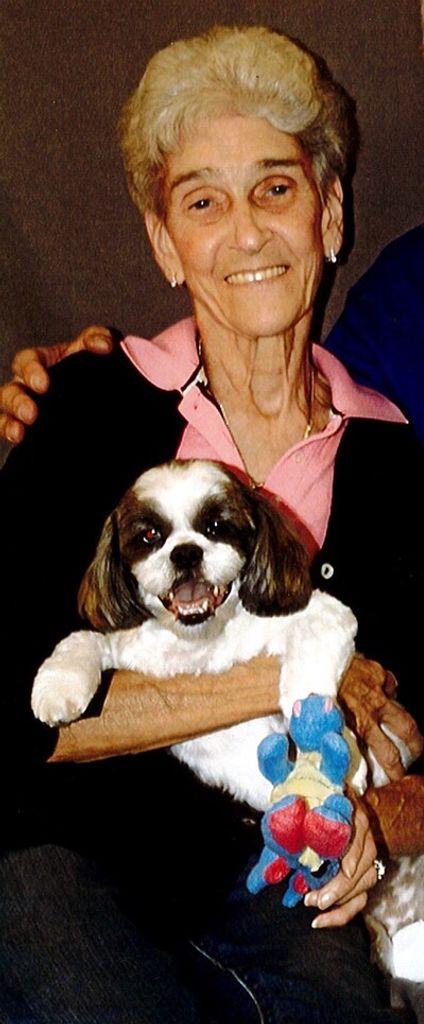 Mary Lou Van Etten Jones Profile Photo