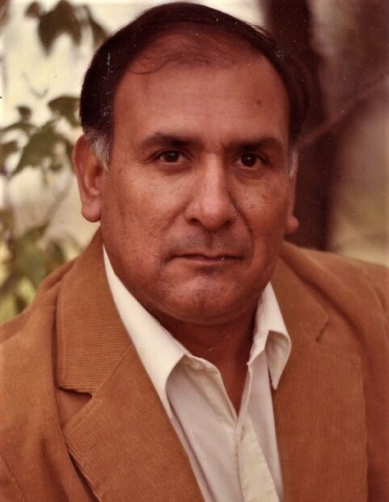 Guadalupe Martinez Jr. "Lupe"