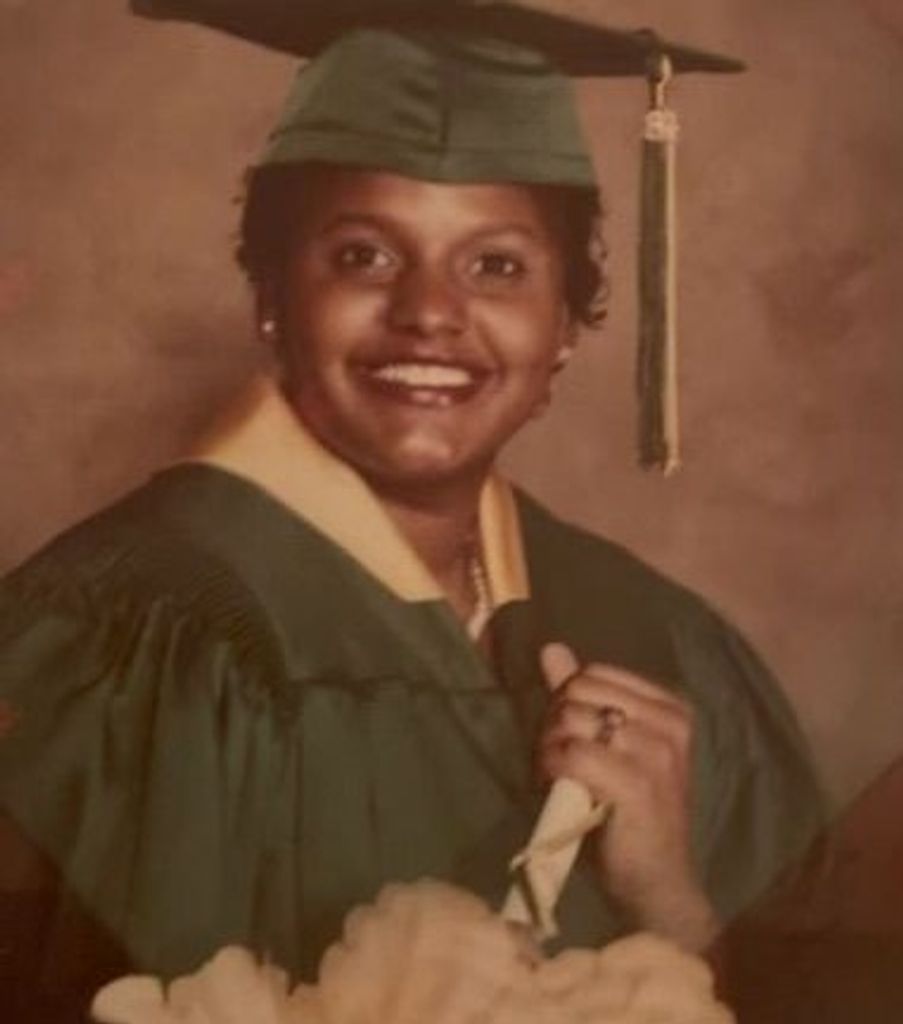 Tina Thomas Profile Photo