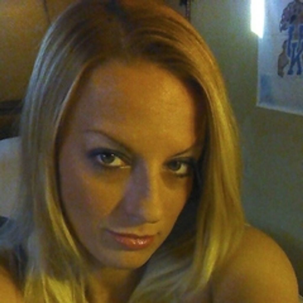CHRISTINA LEIGH MILLER