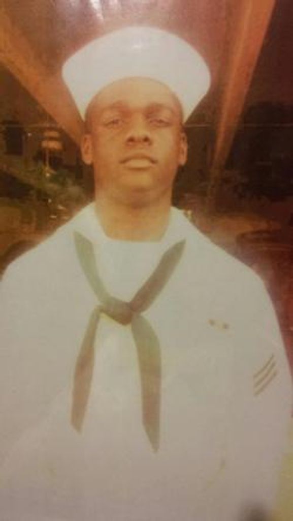 Hm3 Aaron Dominique Buford