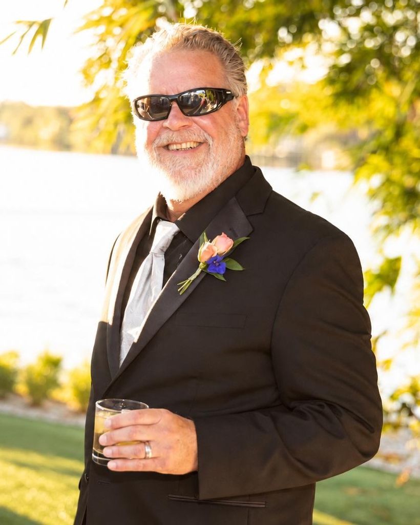 Robert Paul "Bobby" Ricks Profile Photo