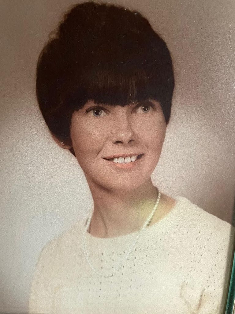Maureen T. Johnson Profile Photo