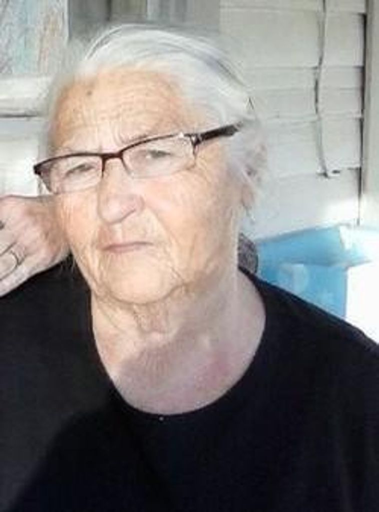 Evelyn Caperton