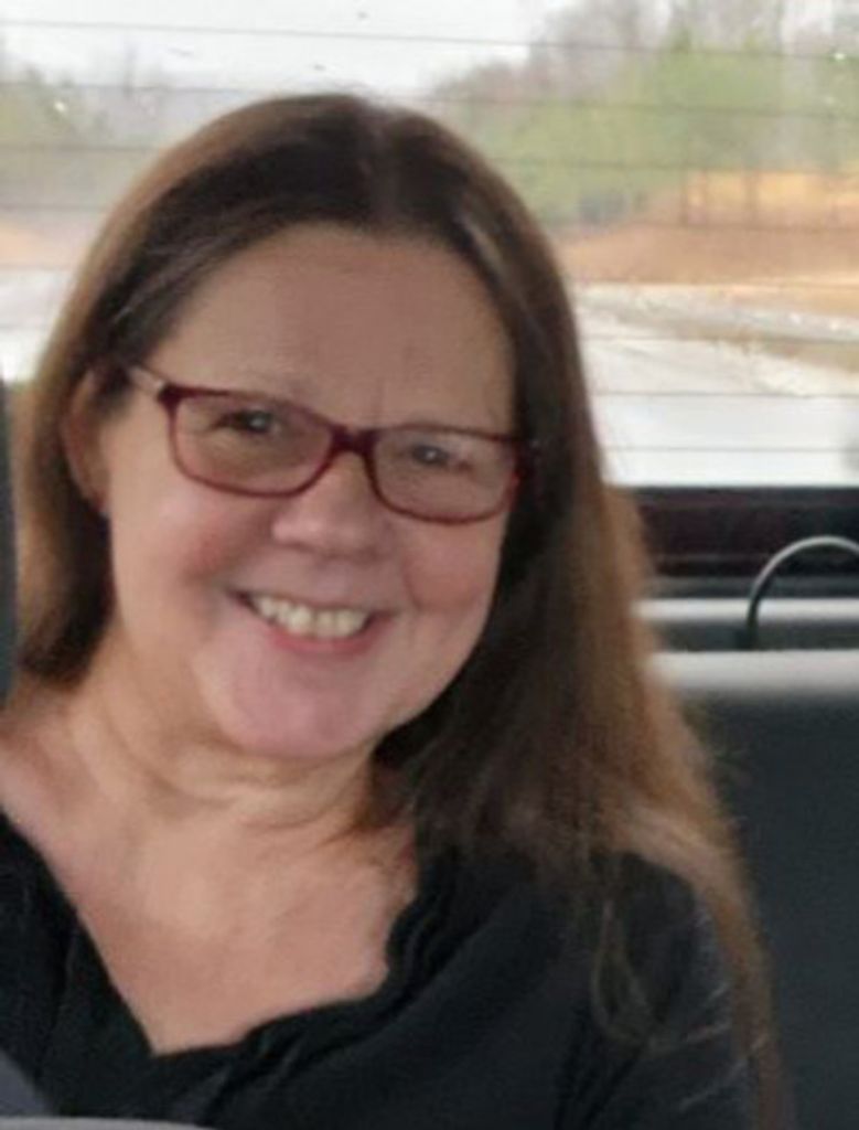 Julie Ann Sinchak Profile Photo