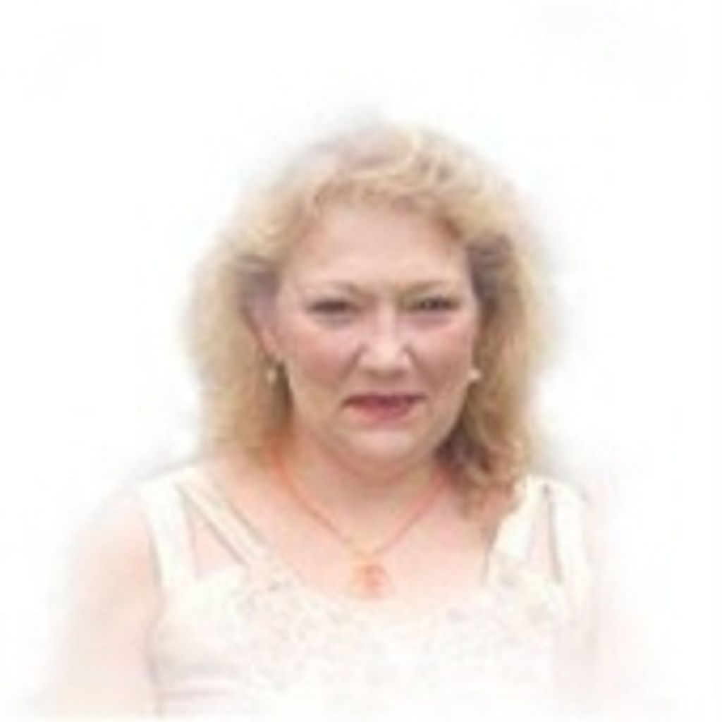 Cyndi L Reynolds