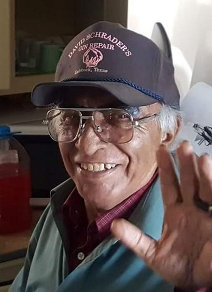 Raul Pequeno Ybarra Jr. Profile Photo