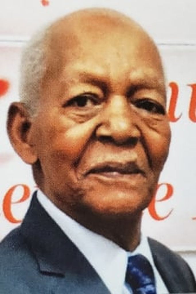 Mr. Bennie  Brooks