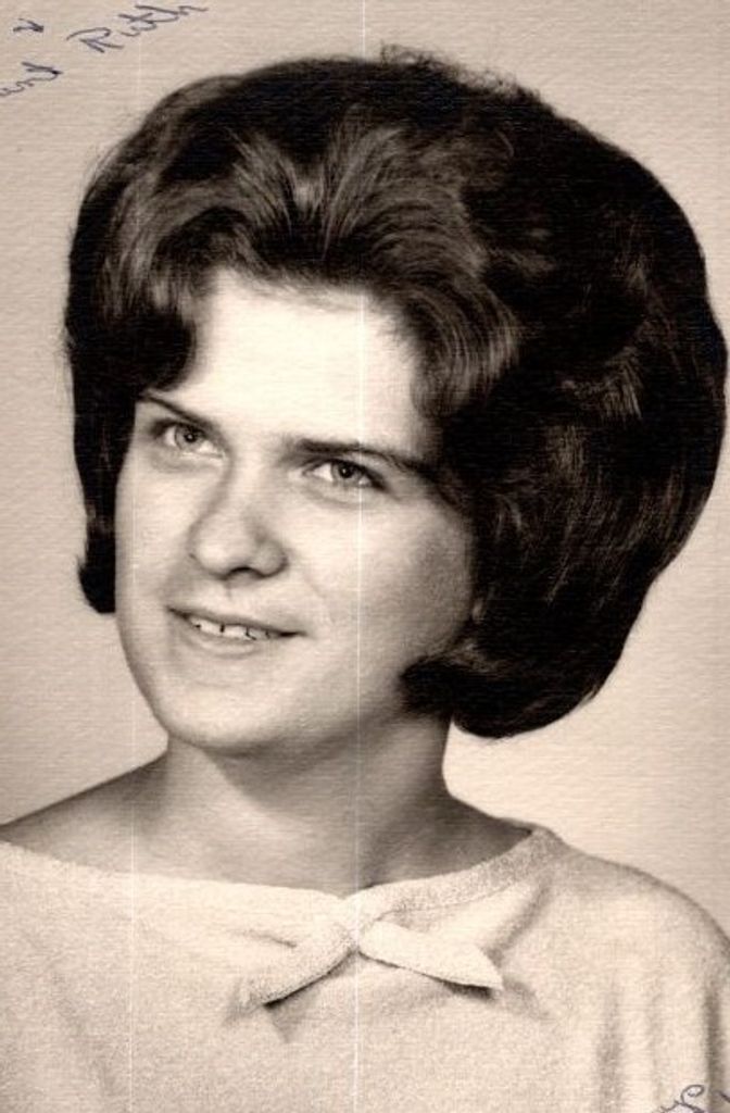 Peggy (Shannon)  Lollathin Profile Photo
