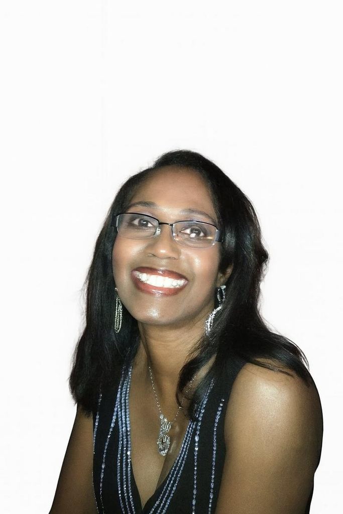 Emma Denise Hawkins Profile Photo