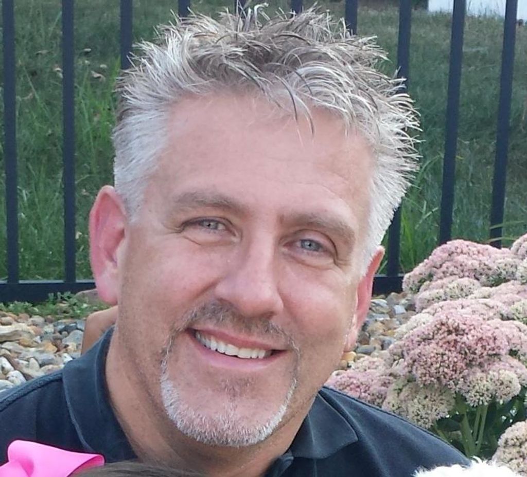 Lyle Christopher Menard Profile Photo