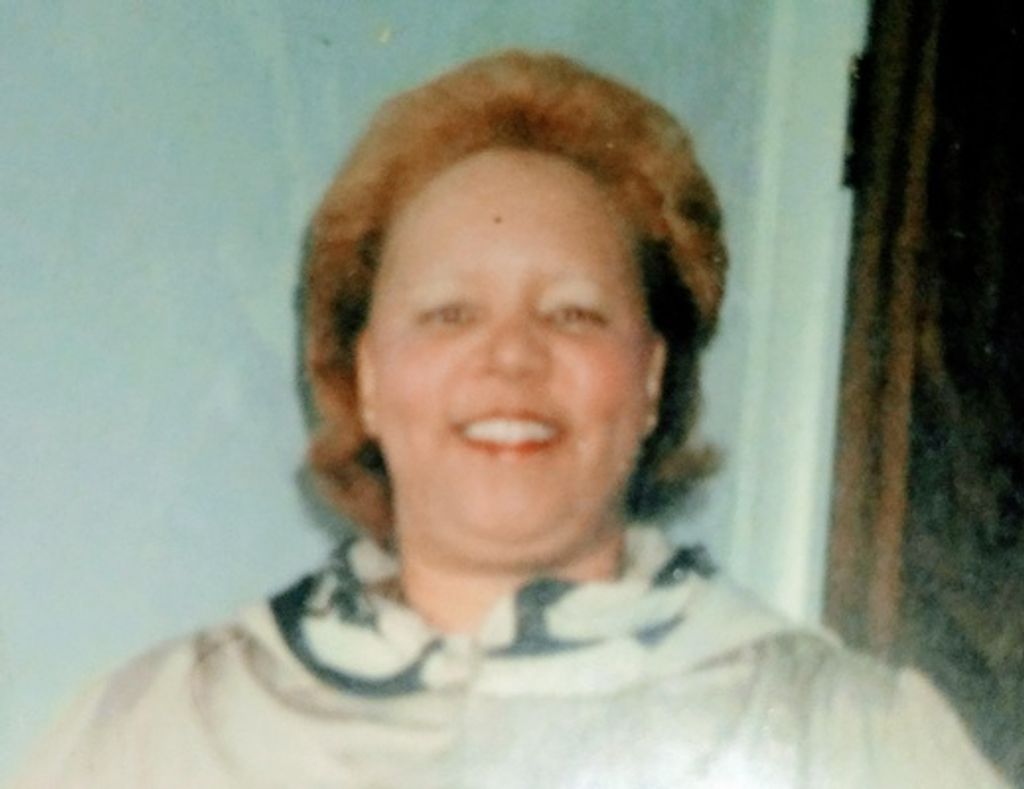 Ms. Annie Hill